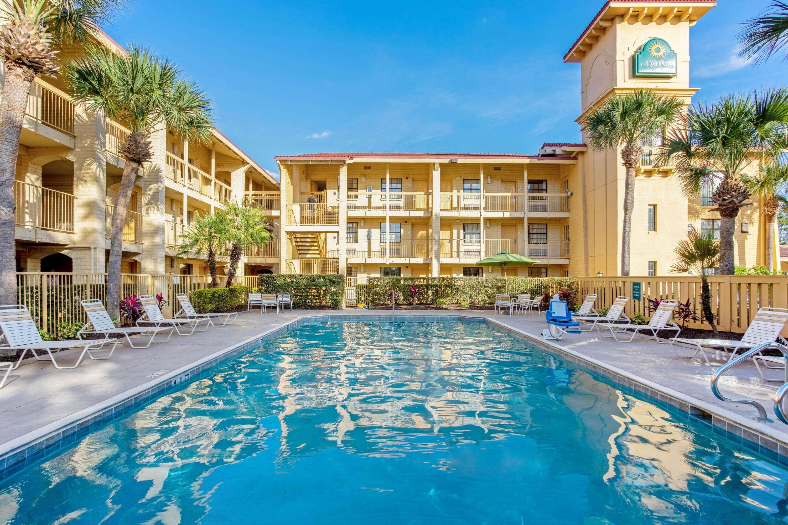 La Quinta Inn By Wyndham Orlando Airport West Exteriér fotografie